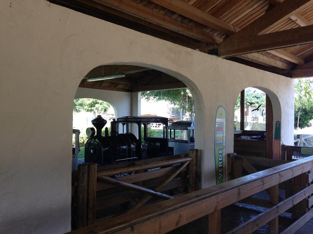 Apartamento Turistico Cigueena De Arguedas Esterno foto